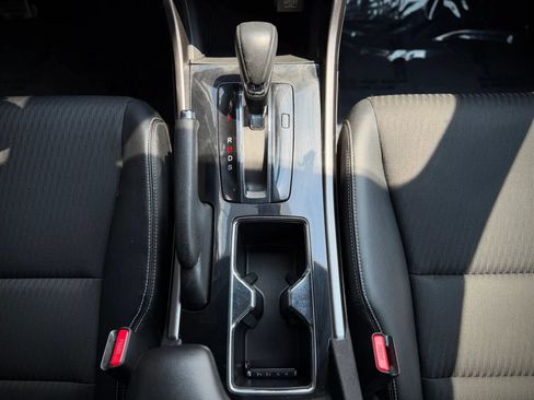 Used 2017 Honda Accord Sport image 15