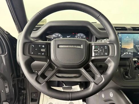 New 2025 Land Rover Defender 110 X image 38