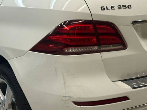 Used 2016 Mercedes-Benz GLE 350 GLE 350 4MATIC Sport Utility 4 w/ Premium Package image 12