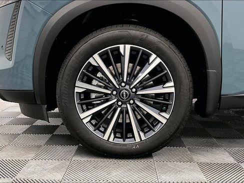 New 2026 Nissan Pathfinder Platinum w/ Cargo Package AWD/4WD image 11