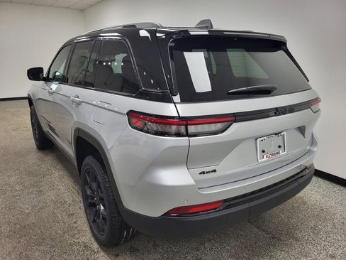 New 2025 Jeep Grand Cherokee Limited image 20