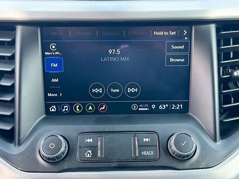 Used 2023 GMC Acadia SLT image 14