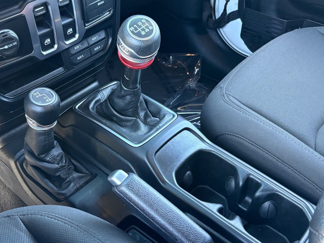 Used 2020 Jeep Wrangler Sport AWD/4WD image 25