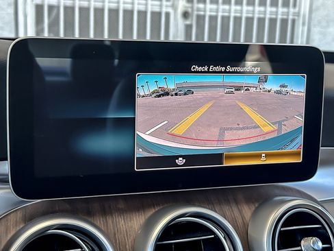Used 2021 Mercedes-Benz C 300 Sedan w/ Premium Package image 17