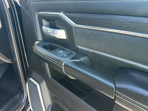 Used 2024 RAM 2500 Laramie w/ Sport Appearance Package image 9