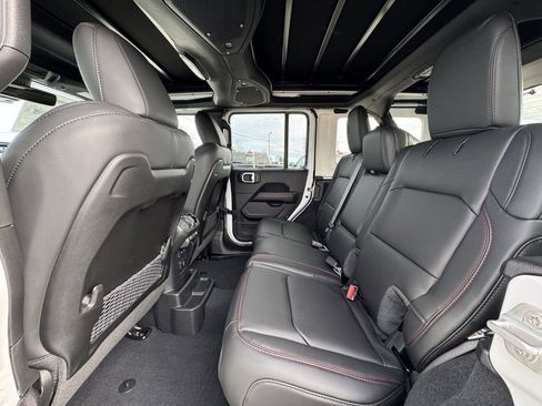 New 2026 Jeep Wrangler Unlimited Rubicon image 11