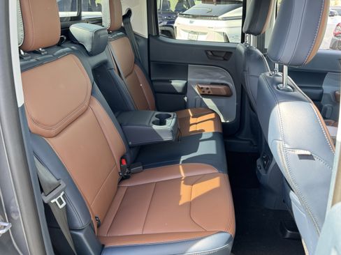 Used 2024 Ford Maverick Lariat image 35