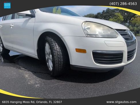 Used 2010 Volkswagen Jetta SE FWD image 9
