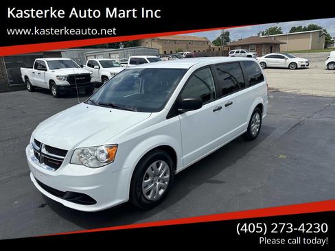 Used 2019 Dodge Grand Caravan SE w/ UConnect Hands-Free Group FWD image 1