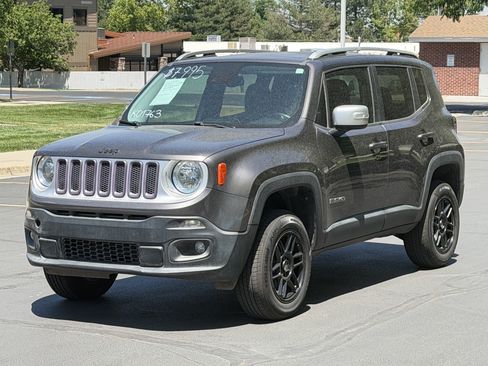 Used 2016 Jeep Renegade Limited w/ Advanced Technology Group AWD/4WD image 2