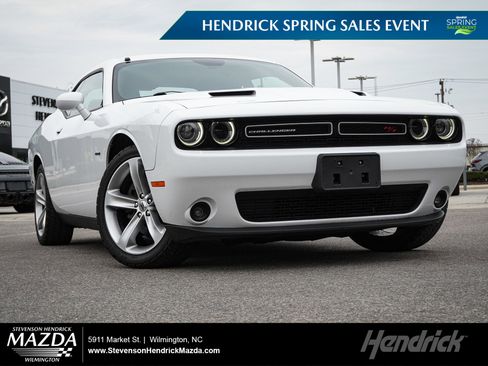 Used 2017 Dodge Challenger R/T w/ Cold Weather Group image 1