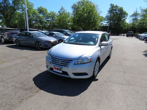 Used 2013 Nissan Sentra SV FWD image 1