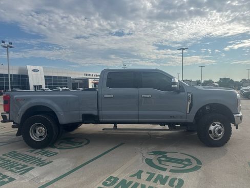 Used 2024 Ford F350 King Ranch w/ Chrome Package AWD/4WD image 2