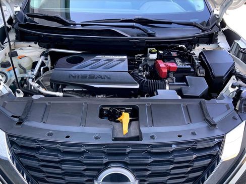 Certified 2023 Nissan Rogue S image 9
