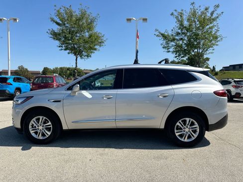 Used 2020 Buick Enclave Essence w/ Sound and Sites Package image 10