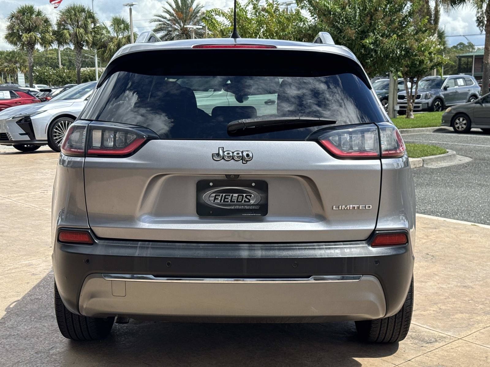 Used 2020 Jeep Cherokee Limited FWD image 4