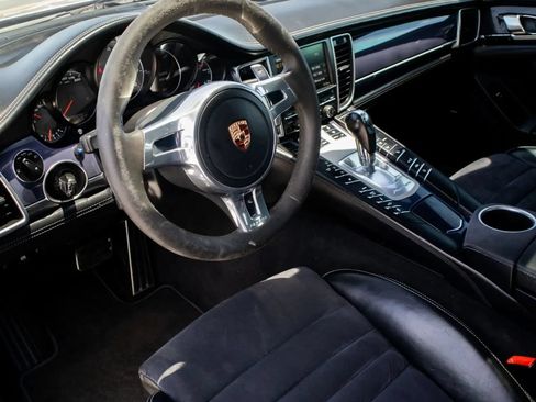 Used 2013 Porsche Panamera GTS AWD/4WD image 22