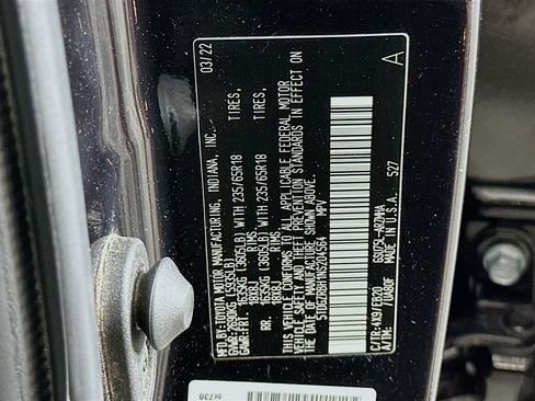 Used 2022 Toyota Highlander XLE image 12