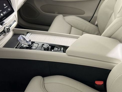 New 2026 Volvo XC60 T8 Ultra w/ Climate Package AWD/4WD image 20