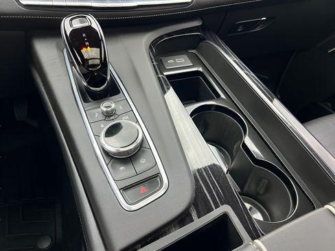 Used 2021 Cadillac Escalade Sport RWD image 56