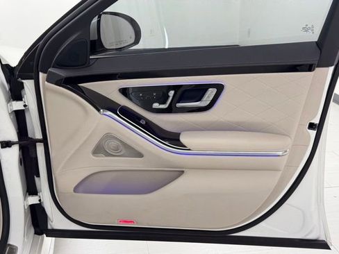 Used 2021 Mercedes-Benz S 580 4MATIC Sedan image 32
