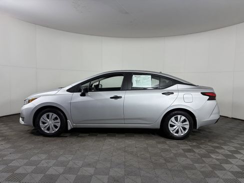 Used 2025 Nissan Versa S w/ Electronics Package FWD image 10