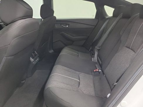 Used 2025 Honda Accord Sport image 12