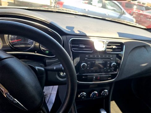Used 2013 Chrysler 200 LX FWD image 25