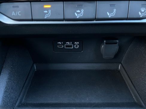 Used 2025 Nissan Altima 2.5 SV image 25