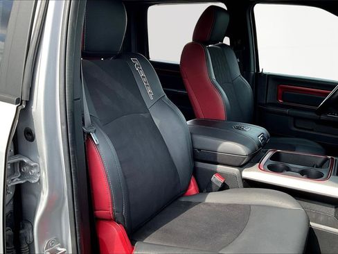 Used 2017 RAM 1500 Rebel w/ Luxury Group image 31