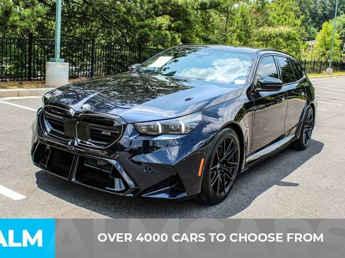 Used 2026 BMW M5 Touring AWD/4WD image 3