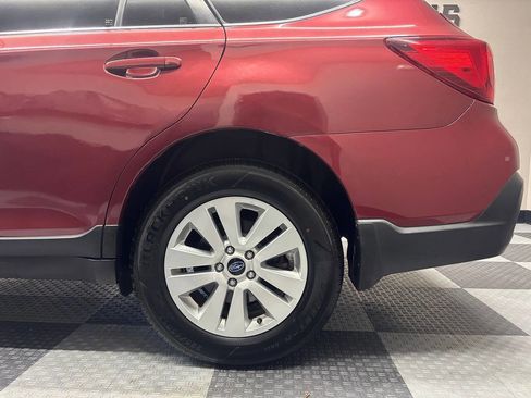 Used 2019 Subaru Outback 2.5i Premium w/ Popular Package #2 AWD/4WD image 10