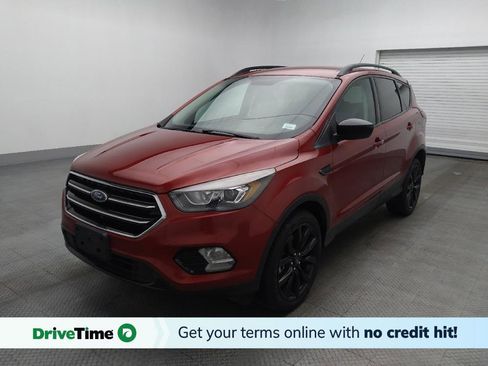Used 2019 Ford Escape SE image 1