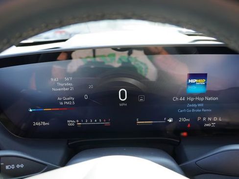 Used 2025 Buick Enclave Preferred image 35