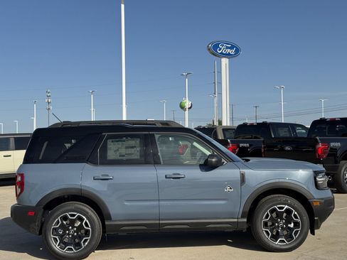New 2026 Ford Bronco Sport Outer Banks AWD/4WD image 3