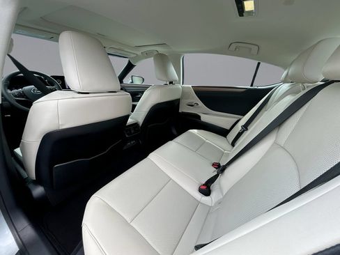 Used 2024 Lexus ES 350 w/ Premium Package FWD image 33