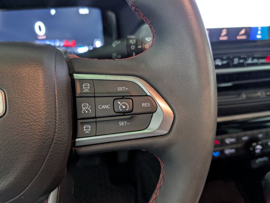 Used 2023 Jeep Compass Trailhawk w/ Trailhawk Elite Group AWD/4WD image 19