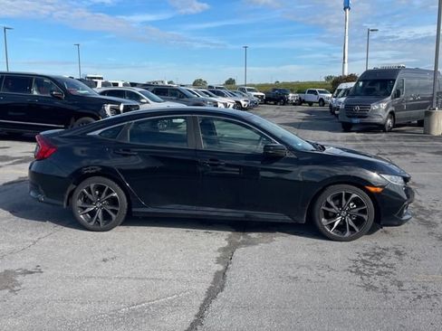 Used 2019 Honda Civic Sport image 3