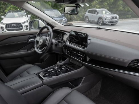 Used 2023 Nissan Rogue SL w/ SL Premium Package AWD/4WD image 36