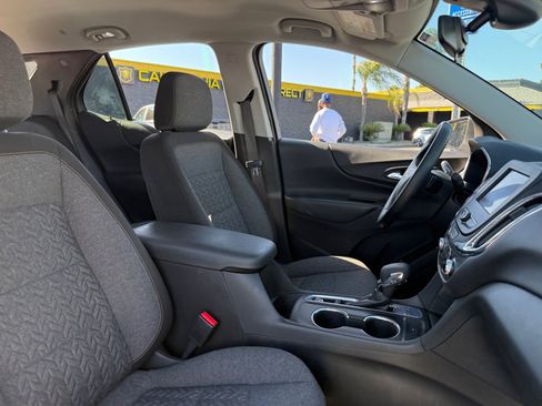 Used 2023 Chevrolet Equinox LT image 19