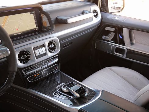Used 2022 Mercedes-Benz G 63 AMG 4MATIC image 9