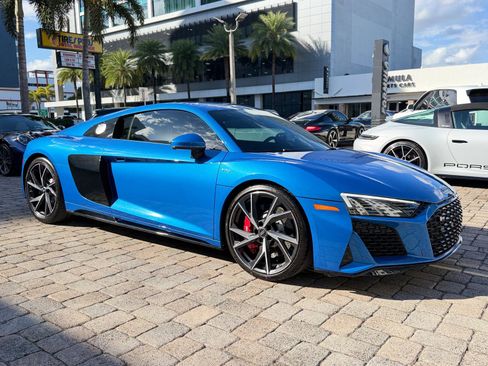 Used 2023 Audi R8 V10 performance RWD image 6