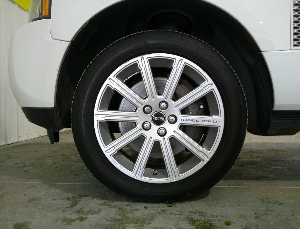 Used 2012 Land Rover Range Rover Supercharged AWD/4WD image 10