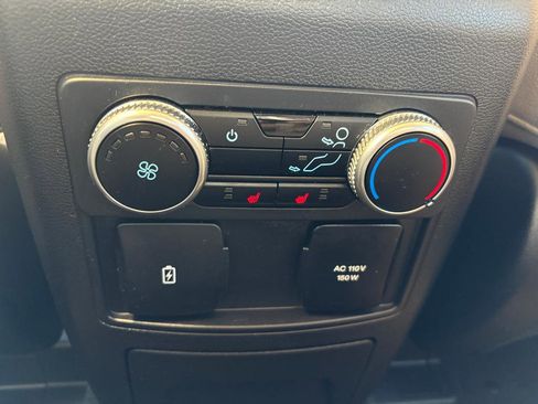 Used 2023 Ford Explorer Limited w/ Limited Technology Package image 20