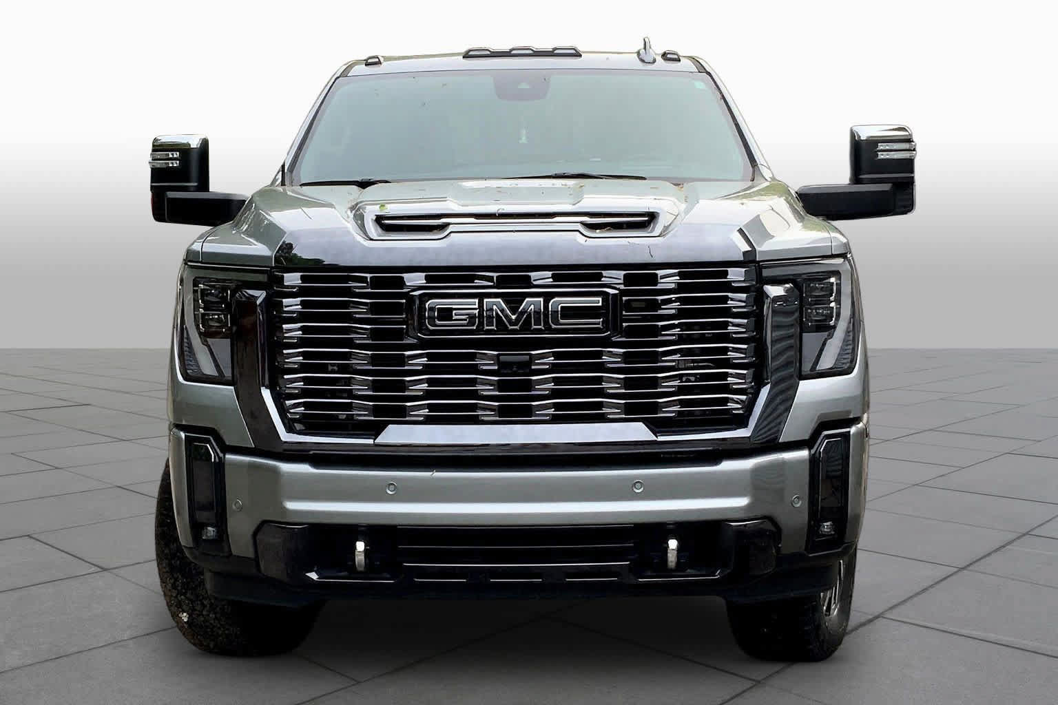 Used 2024 GMC Sierra 2500 Denali Ultimate AWD/4WD image 5