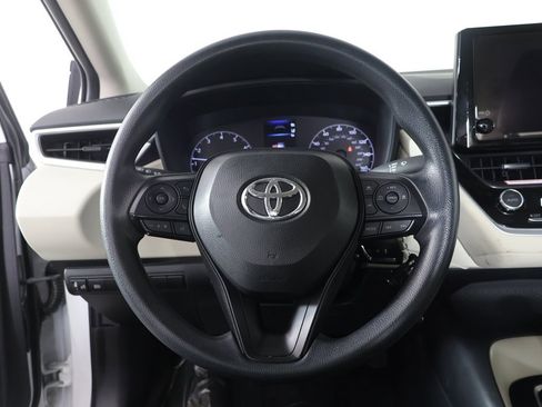 Used 2024 Toyota Corolla LE image 31