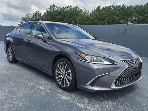 Certified 2020 Lexus ES 350 w/ Premium Package FWD image 2