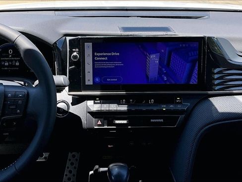 Used 2025 Toyota Camry SE w/ Multimedia Upgrade Package FWD image 5