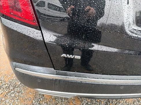 Used 2023 Cadillac XT5 Premium Luxury image 7