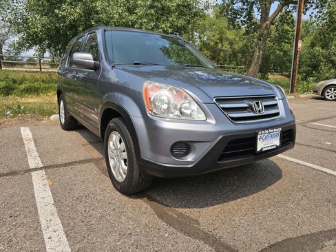 Used 2005 Honda CR-V EX image 7
